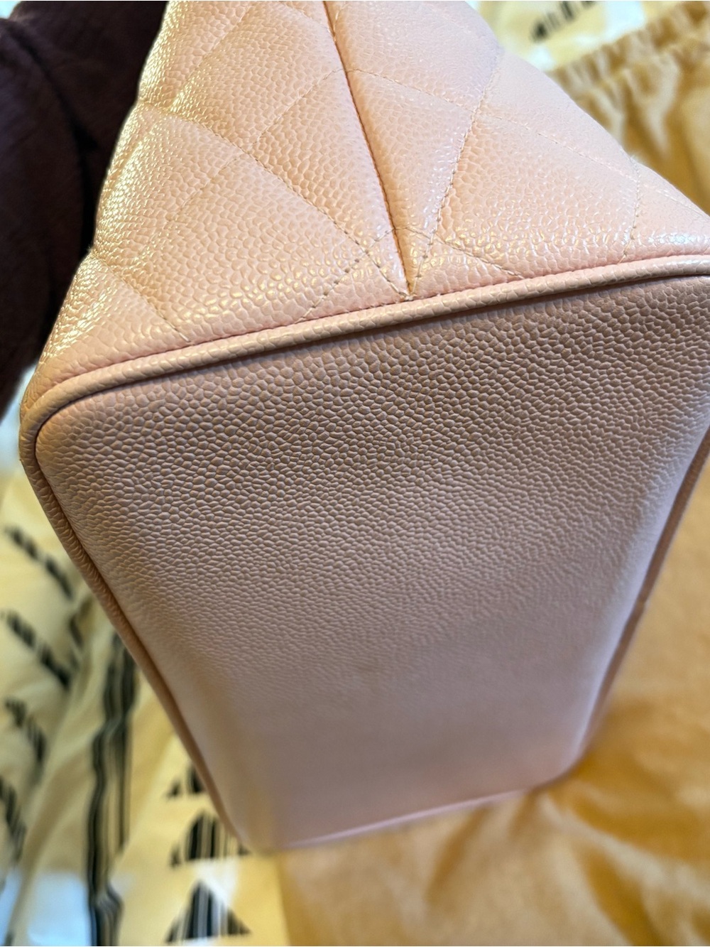 CHANEL Medallion Tote Caviar Leather - Picture 6 of 11